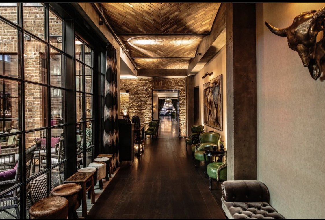 HouseofKooser's tweet photo. Have you seen @HotelZooBerlin lately?  They are ready to welcome you next time you are visiting Berlin. #Travel #Berlin #houseofkooser https://t.co/AKPBNJDGjD
