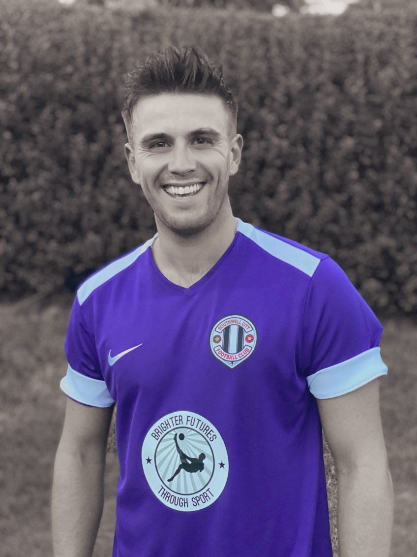 📢 Our new 20/21 away kit! We’re delighted to partner with the charity <a href="/BFTSport/">Brighter Futures Through Sport</a> on behalf of <a href="/AMMOS2/">ammos!!!</a>, &amp; its dedicated to Doug Crawley who passed away 10 years ago. The purple shirt is inspired from Southwell Amateurs, who wore these colours before we merged in 2013. (1/2)