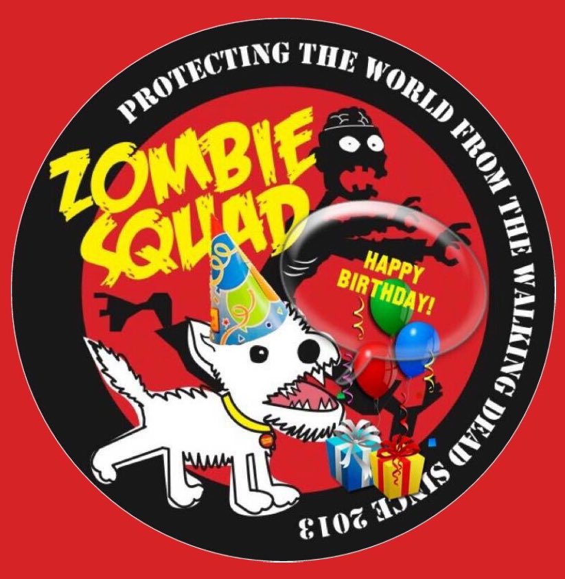 🎂Wishing a very🎈HAPPY BIRTHDAY🎉 to DAKOTA's MAMA.🎁 We hope you have a pawtastic time celebrating your special day, pal. RaaAAA!! 💜🎂🎈🎁🍾🥂🍸🎉 @DakotaRayne16 @ZombieSquadHQ #ZSHQ