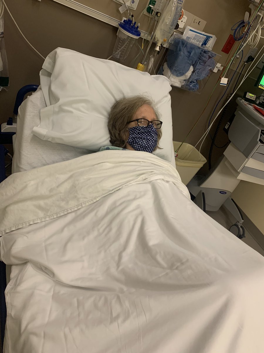 WylieMsw's tweet photo. 🦾😷🤕 Another year.... another bionic part for Mom 🦾🦾🦾 #BionicWoman #BrokenBones #FallRisk #BubbleWrap #NothingLeftToBreak https://t.co/inV9hxItKn
