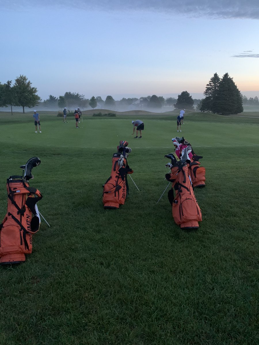 jeffreywells13's tweet photo. Early morning after a late night!! #needtogetbetter @IronmenGolf https://t.co/VzBO9ZRFnI
