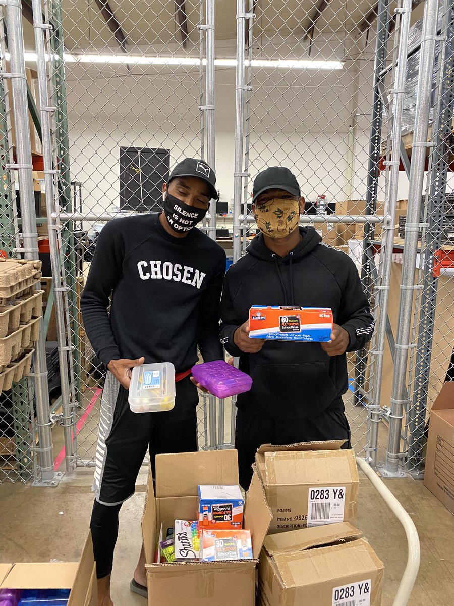 FCPSRestorative's tweet photo. Great things happening in the Frederick community! If there are any students/families in need of resources please reach out to your Neediest Kids representatives who are in every FCPS school. We have school supplies still available and community members helping deliver them ! https://t.co/y0r5XR1l1k