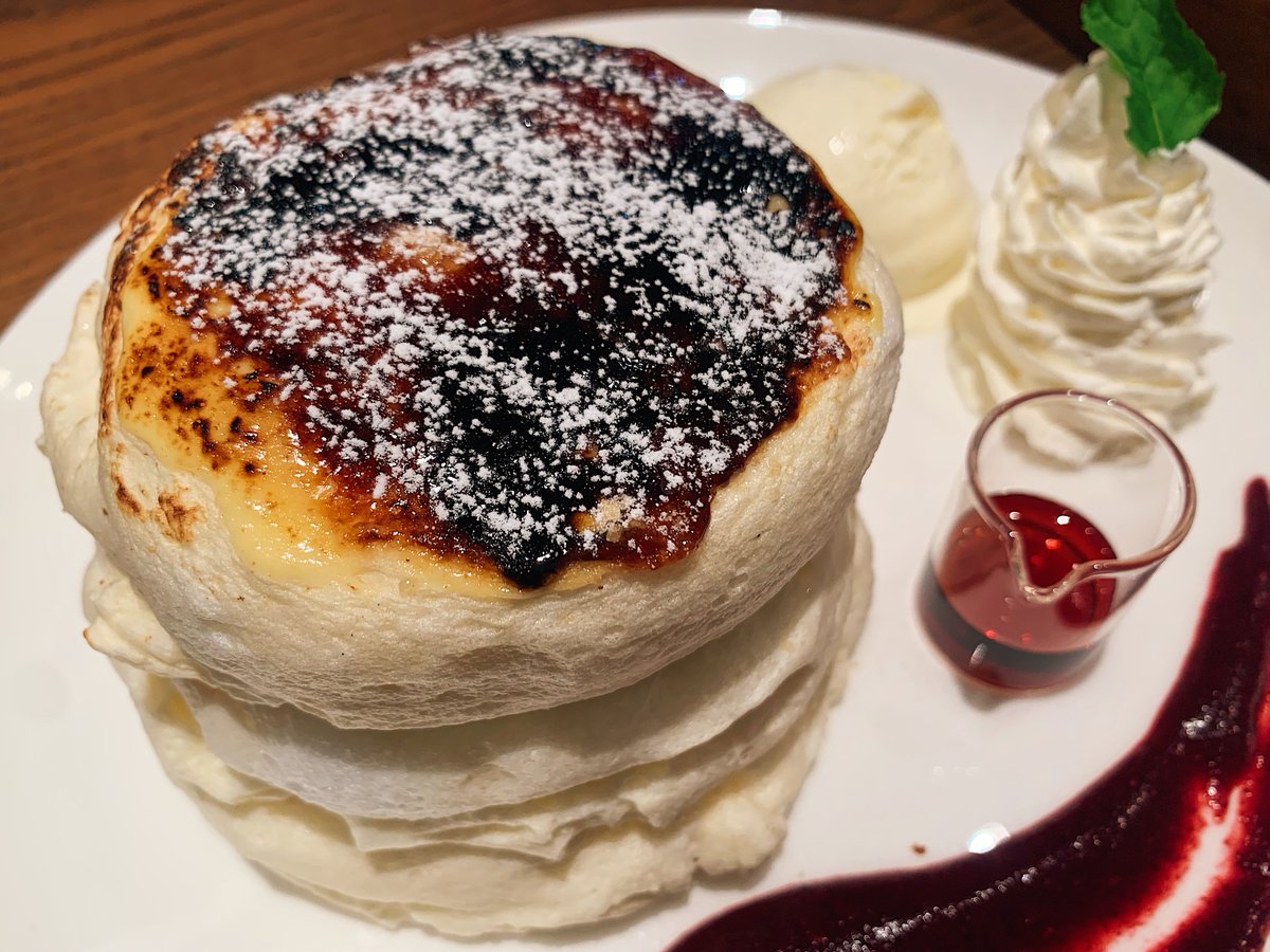 唯一無二の絶品グルメ むにぐるめ En Twitter 512 Cafe Sweets 大阪 心斎橋駅から徒歩5分 表面を香ばしく炙ったブリュレパンケーキを食べられるカフェ 皿を揺らすとパンケーキも揺れるくらいプルプルで 切れ目を入れると大量の濃厚カスタードクリームが 唯一無二の絶品グルメ むにぐるめ En Twitter 512 Cafe Sweets 大阪 心斎橋駅から徒歩5分 表面を香ばしく炙ったブリュレパンケーキを食べられるカフェ 皿を揺らすとパンケーキも揺れるくらいプルプルで 切れ目を入れると大量の濃厚カスタードクリームが