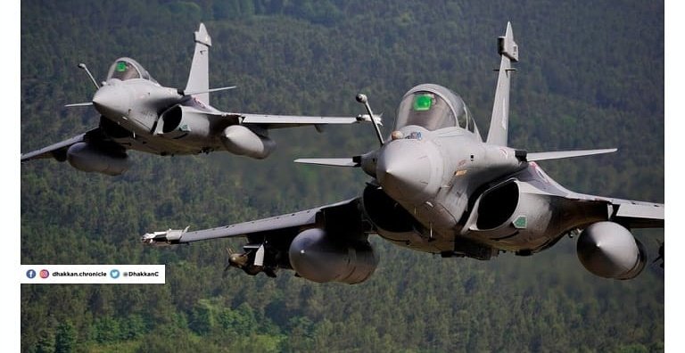 #SpeakUpForStudentSafety #INDIAunitedtoPostponeJEE_NEET 
#INDIAunitedtoPostponeNEET_JEE

JEE & NEET aspirants whose exam centres are more than 500 kms away may use Rafale jets to travel: Govt of India.