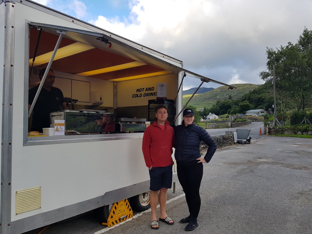Visiting Snowdonia this weekend and short on time
to refuel. Why not try our’ Takeaway’ van serving bacon, sausage baps and burgers together with tea/coffee. To use the takeaway option simply pull into the takeaway carpark, buy and takeaway