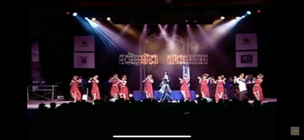 ถ้าถามว่าver.ก่อนปังขนาดไหน ก็คือขนาดที่เบนซ์ พรชิตามีคอนเสริต์ทัวร์รอบประเทศไทย โดเรมีทุกรร.อนุบาลต้องเต้น แถมตัวเบนซ์เองขอเล่นเรื่องนี้โดยไม่แต่งหน้าเพราะตามบทนางเอกต้องมีความบ้านๆ แต่2020คือบ้งมาก โชว์เนื้อนมไข่ กับบทคุกคามทางเพศทุเรศๆโดยที่เห็นเป็นเรื่องตลก #สะใภ้ไร้ศักดินา