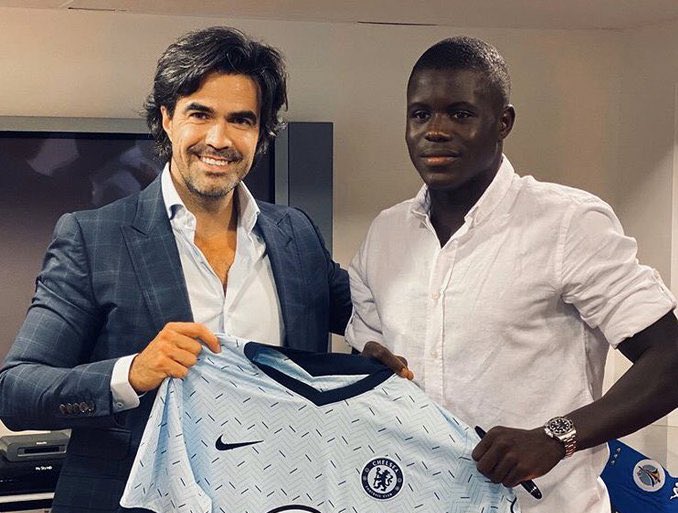 LDNFootbalI's tweet photo. Silva. Mbuyamba. Sarr. Chelsea have improved the future and present of our centre-back options for a grand total of...

£0. Incredible business. https://t.co/QY1l4MtuD6