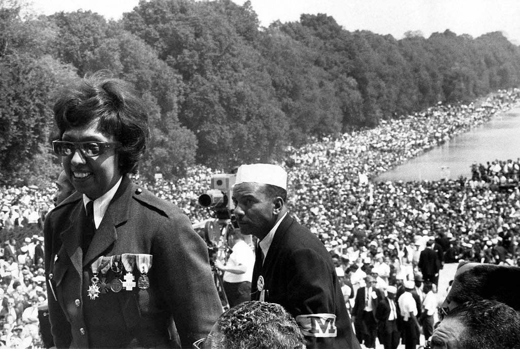 Licra (@_licra_) on Twitter photo Le 28 août 1963, Martin Luther King rassemble le peuple américain à Washington. Joséphine Baker, ambassadrice de la Licra, a pris la parole avant lui, arborant ses médailles de Résistante. Aujourd’hui, nous demandons à <a href="/EmmanuelMacron/">Emmanuel Macron</a> l’entrée de Joséphine Baker au Panthéon. Le 28 août 1963, Martin Luther King rassemble le peuple américain à Washington. Joséphine Baker, ambassadrice de la Licra, a pris la parole avant lui, arborant ses médailles de Résistante. Aujourd’hui, nous demandons à <a href="/EmmanuelMacron/">Emmanuel Macron</a> l’entrée de Joséphine Baker au Panthéon.