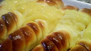 En las facturas, la crema pastelera le gana al dulce de leche.
Vengan de a uno 😎