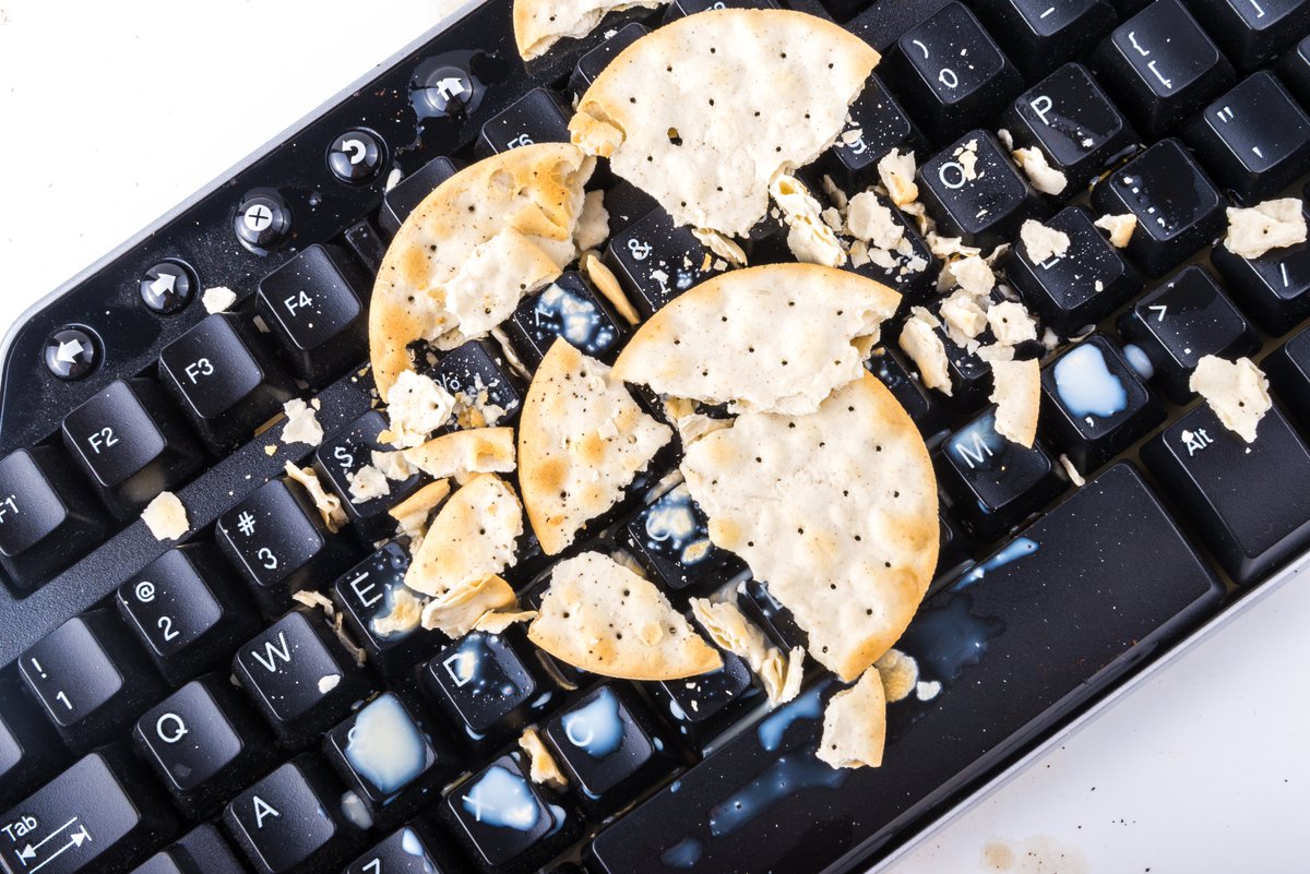 Organibvba's tweet image. Vandaag is het #CrackersOverTheKeyboardDay. #Guilty? Dan komen deze tips van @Coolblue goed van pas! #keyboard #crackers #tips
ow.ly/wy0l50AS967