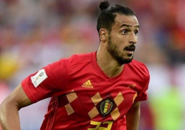 Correction pour Nacer Chadli il a beaucoup hésité entre la belgique et le Maroc. Il a même joué un match amical avec les lions de l'Atlas mais a finalement choisi les diable rouge pour le côté sportifs