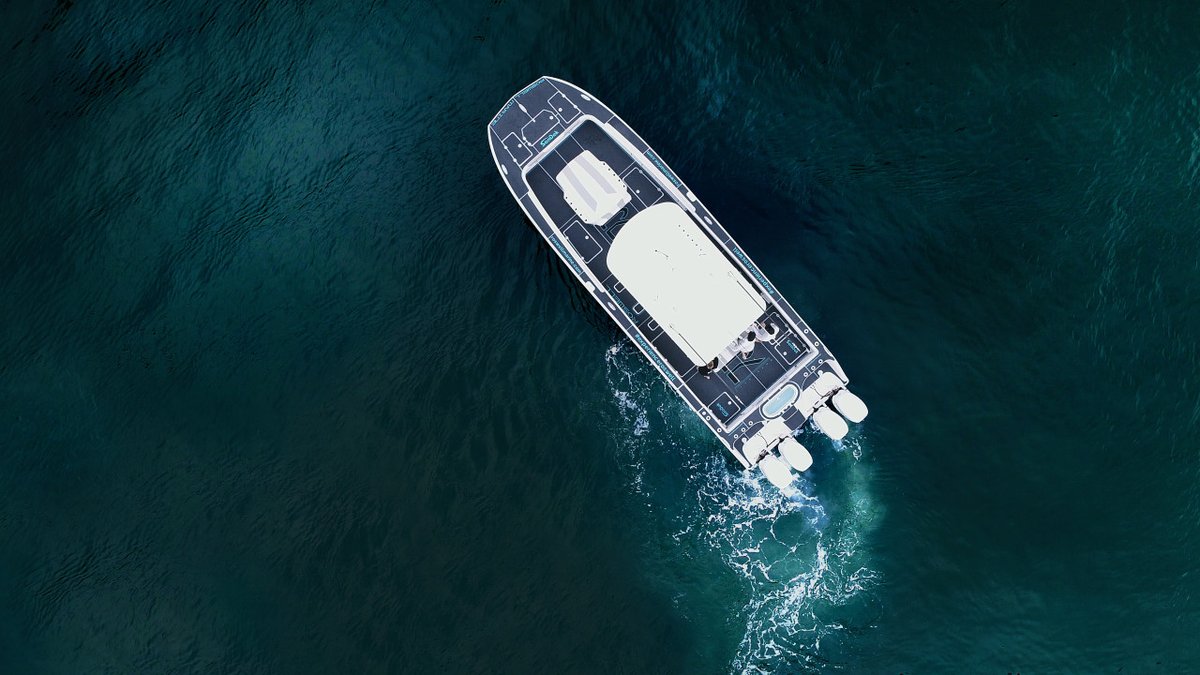 seadek's tweet photo. #GetLoud and look good! 

#SeaDek #RoswellMarine #genuineseadek #seadeked #marineflooring #industryleader #boating #nonskid #nonslip #antifatigue #trustedbythebest #innovation #carpetstinks #invincibleboats #invincible #roswell #experienceroswell @invincibleboats @roswellmarine https://t.co/qQtVRSopm4