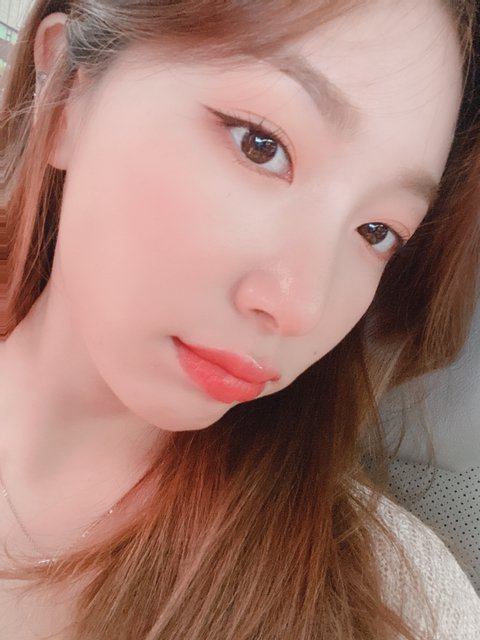 LaboumInter's tweet photo. [200828] Soyeon fancafe update

Title. 6🦋

#라붐 #소연 #laboum #soyeon #HappyLaboumDay #6yearswithLABOUM https://t.co/vetR2MQWMM