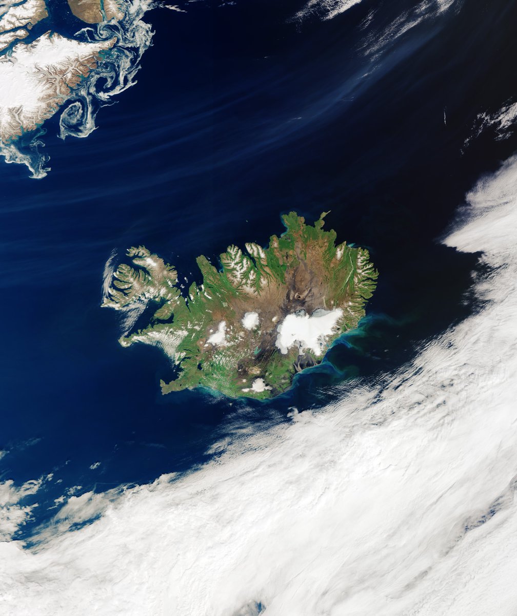 Cloud-free satellite images of the whole Iceland are quite rare. I've been on the look-out for one since I first joined <a href="/ESA_EO/">ESA Earth Observation</a>, and 2 weeks ago, conditions finally permitted.

Download it 👉 esa.int/ESA_Multimedia…
