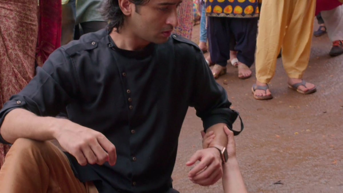 Teri Wajah Se Bachpan Mujhe MilgyiLearning M SAVED his baba on Visarjan was his greatest bday gift. As he received his paternal touch, A got back his lost childhood. He cried in joy n thought he'll relieve his childhood. Or so he thought... #shaheersheikh  #YehRishteyHainPyaarKe