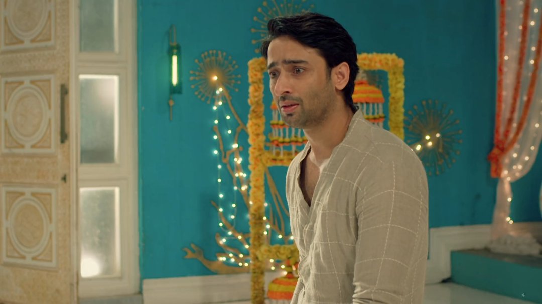 Another Puja, and his pain increased. He was snatched the very source of him dreaming to start a new life on this day again. All his wishes got crushed. He only wanted to be happy with Mishti... #shaheersheikh  #YehRishteyHainPyaarKe