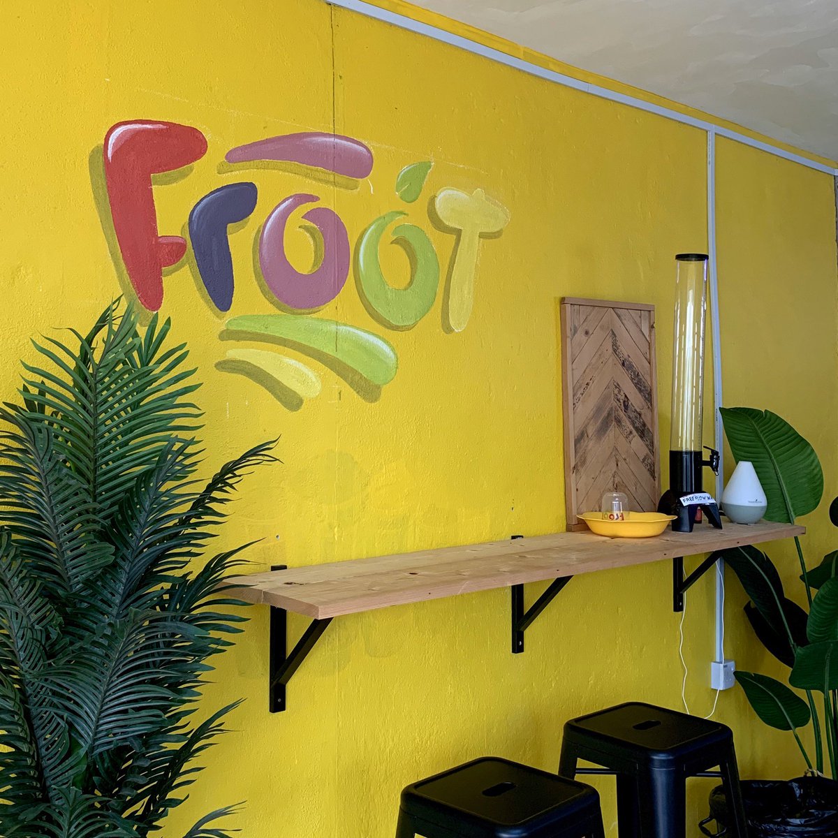 Froot MYnok sene cari waze je "Froot MY"  this hidden cafe serves eggette waffle, oden, soft serve & many more. go & follow their instagram for more updates!