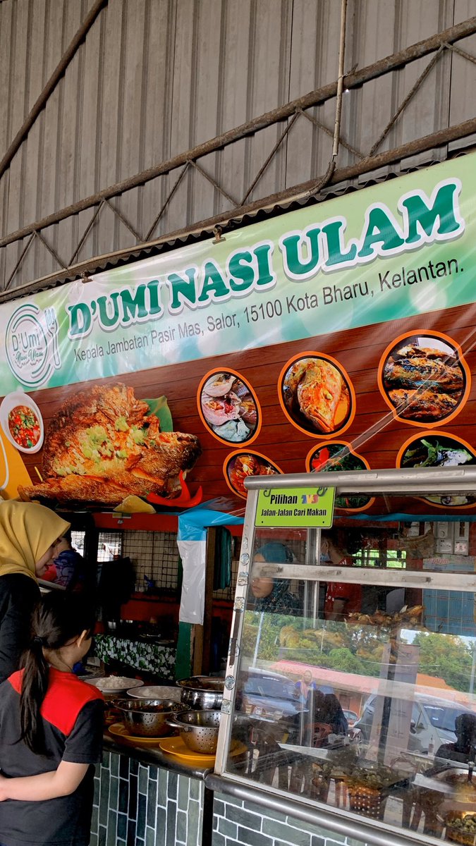 D'Umi Nasi Ulammy recommendation for lauk here are: otak lembu gulai kuning & etok masok lemok. ado budu pulok gak 3 pingge slalu namboh nasik 