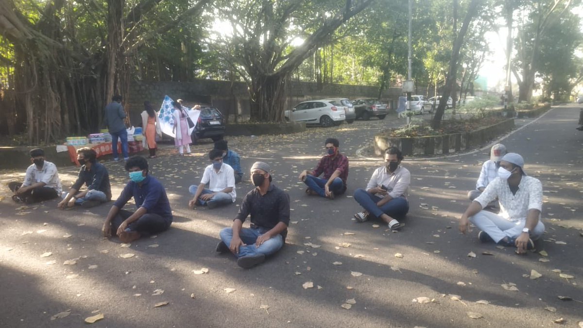 Vidhya2655's tweet photo. Cusat exam issue:
Authorities are not willing for an active discussion
Students were arrested without any provocation and they were obeying Covid protocol
#KTjaleel
#CNmohanan
@prajeevmp 
@vijayanpinarayi 
@CMOKerala
@ANI
@24onlive 

Please have a look into this
#cancelexamscusat https://t.co/ViRk5Ejx6e