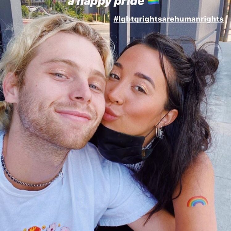 Aite_Lyds's tweet image. red team, get these trending 
#STREAMBESTYEARS #OLDMEMV #Red5SOS
#THANKSFORBESTYEARS