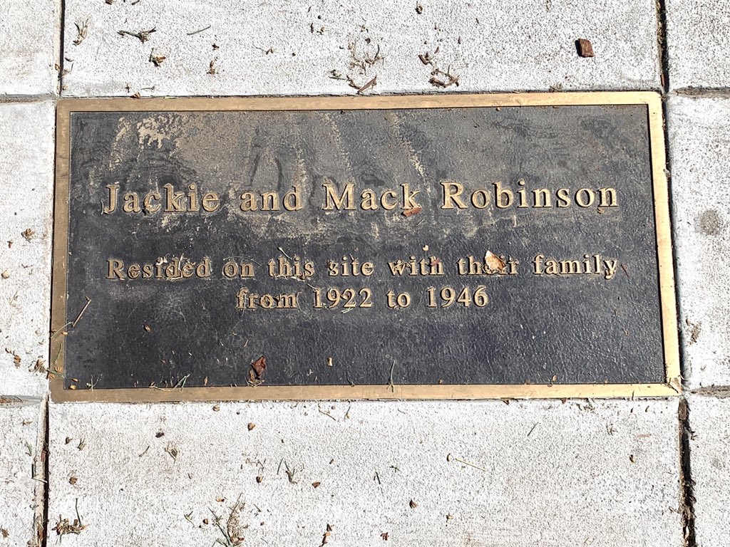 There’s so much more to Jackie Robinson and The March than can really be told within just this thread. But I’ll close with a tip of the cap to Pasadena, California, the place where the South Georgia native was raised.