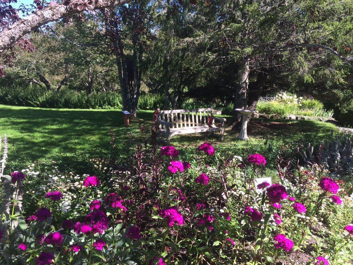 Ulysseditions's tweet photo. Ulysse en #Gaspésie : Les spectaculaires Jardins de Métis constituent une halte incontournable du tour de la Gaspésie. Un site remarquable où se donnent rendez-vous l’histoire, l’horticulture et l’art contemporain. Sublime! https://t.co/JYN3R4voG3
