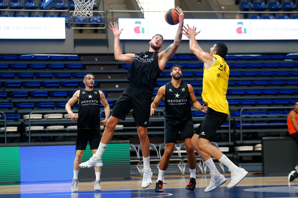CB1939Canarias's tweet image. 💪🏀 Sigue la puesta a punto

💛🖤 #VamosCanarias