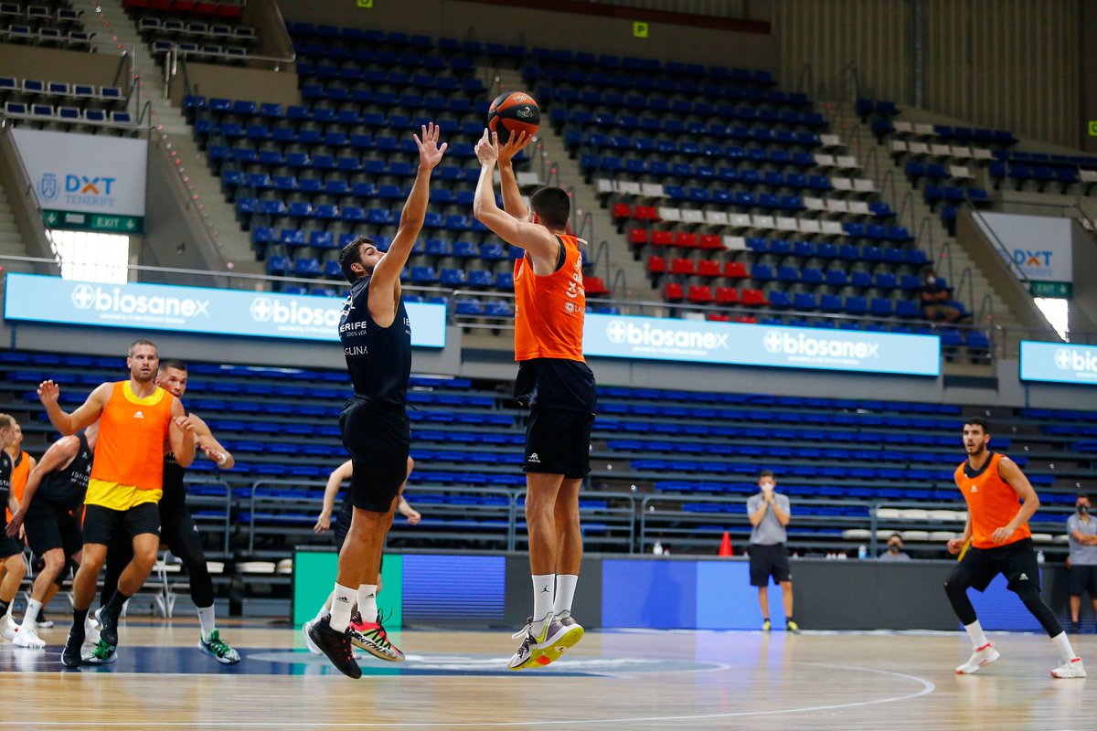 CB1939Canarias's tweet image. 💪🏀 Sigue la puesta a punto

💛🖤 #VamosCanarias