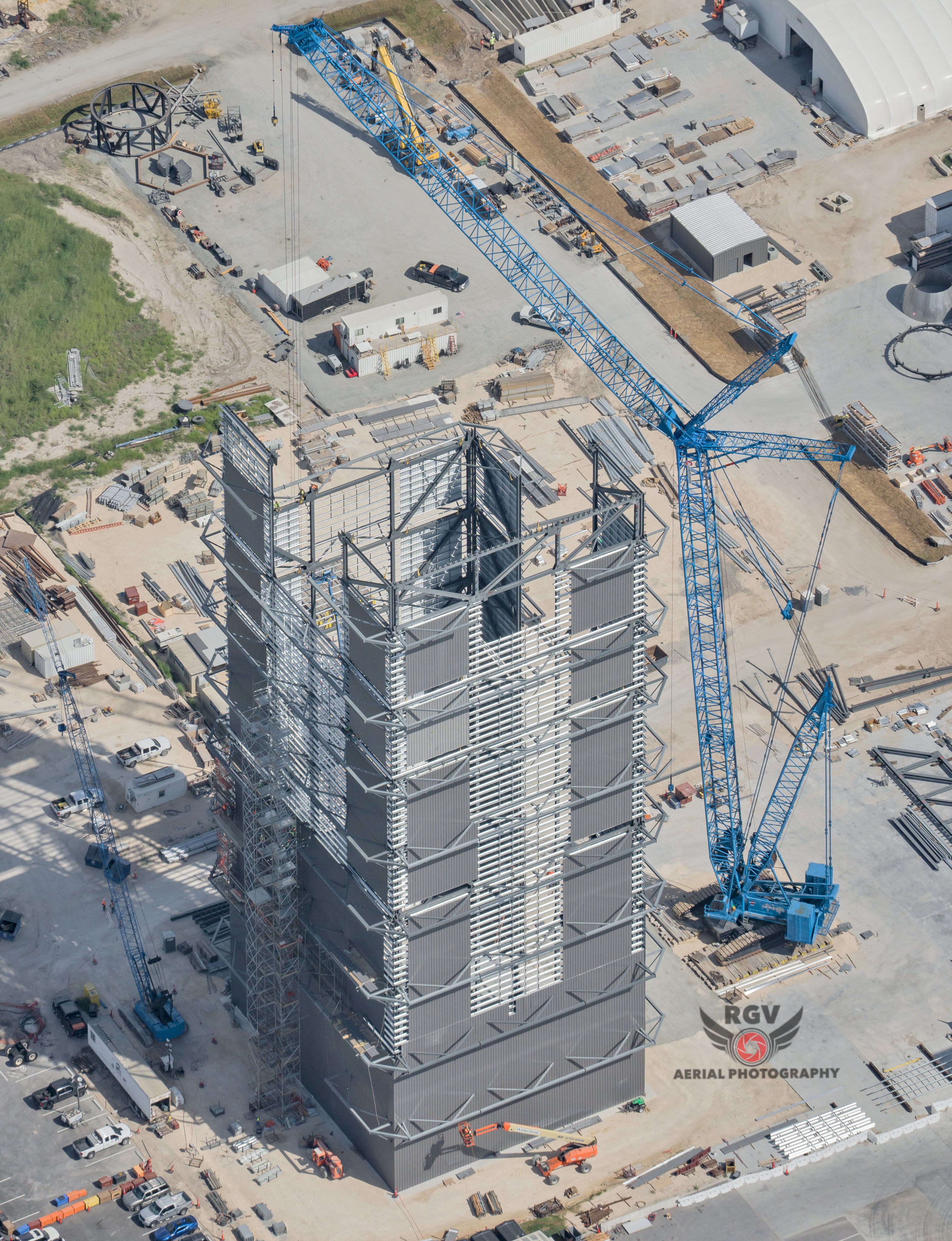 Eggub8IUwAIBr9V?format=jpg&name=4096x4096