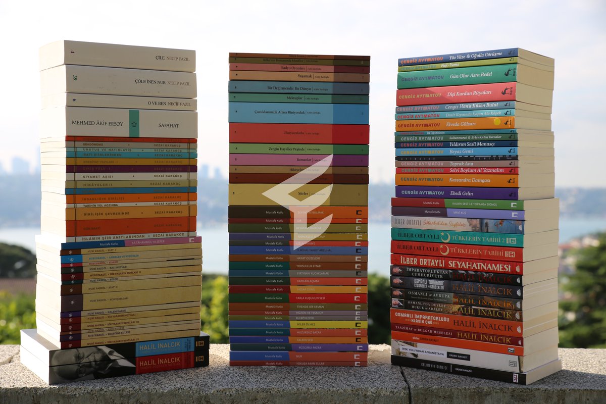 #KitapÇekilişi📚

Bu paylaşımı RT yapıp hesabımızı takibe alanlar arasından 1 kişiye tarih, kültür ve edebiyat eserlerinden oluşan 100 kitaplık dev kitap setini hediye ediyoruz.🎁

🗓️ Sonuç 5 Eylül Cumartesi günü saat 21:00'de açıklanacaktır.