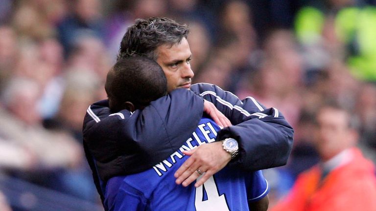 Not to mention the EXISTING well-rounded players within the squads he inherited when he first became club manager. With Chelsea he had:• Cudicini (31 y/o)• Makélélé (31 y/o) • Gudjohnsen (27 y/o)• Gallas (27 y/o)• Lampard (26 y/o)