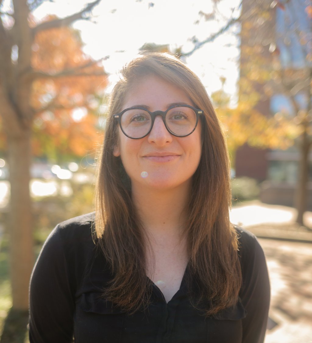  @hannalberman - candidate relations - is a PhD candidate in  @NCStateVetMed in Comparative Biomedical Sciences! She studies the vaginal microbiome and the bacterial variations of Gardnerella and how that relates to gynecological and obstetric outcomes such as preterm birth. 