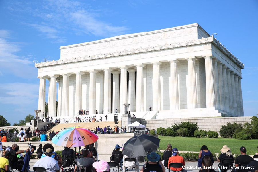 Thousands of people are gathering today at the Lincoln Memorial for the 57th anniversary of the historic March on Washington. The  @fullerproject’s  @Jessica_m_wash is reporting live, speaking with women from across the country about why they’re marching today. (1/X)  #NANMOW2020
