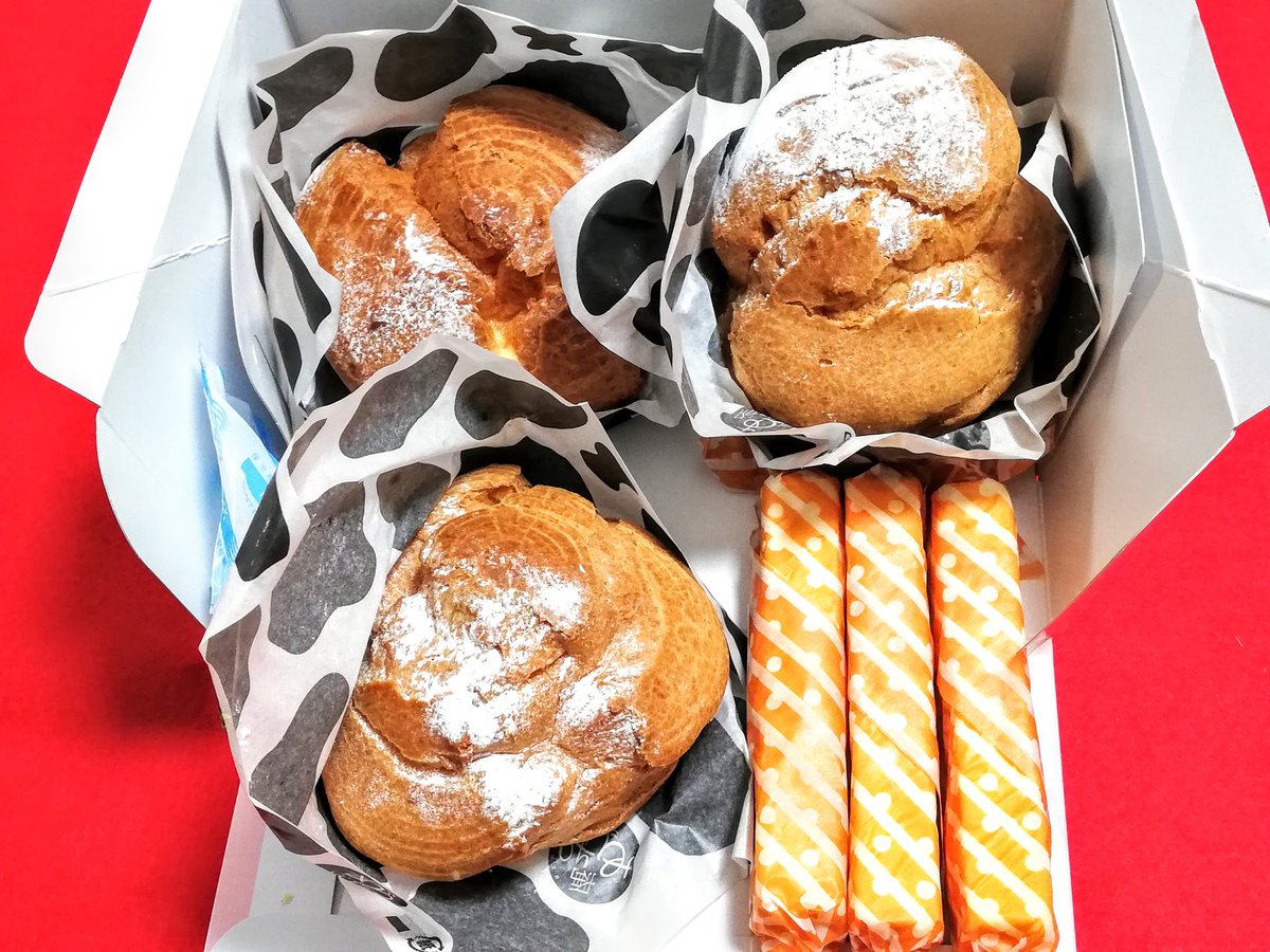 ぐるめ部長のほぼ高槻グルメガイド على تويتر ブログを更新しました T Co 043pp1jrqo 摂津富田駅構内 De シュークリーム N Y チーズケーキ あづき庵 高槻市 高槻 Jr摂津富田駅 スイーツ 洋菓子 シュークリーム チーズケーキ 高槻テイクアウト