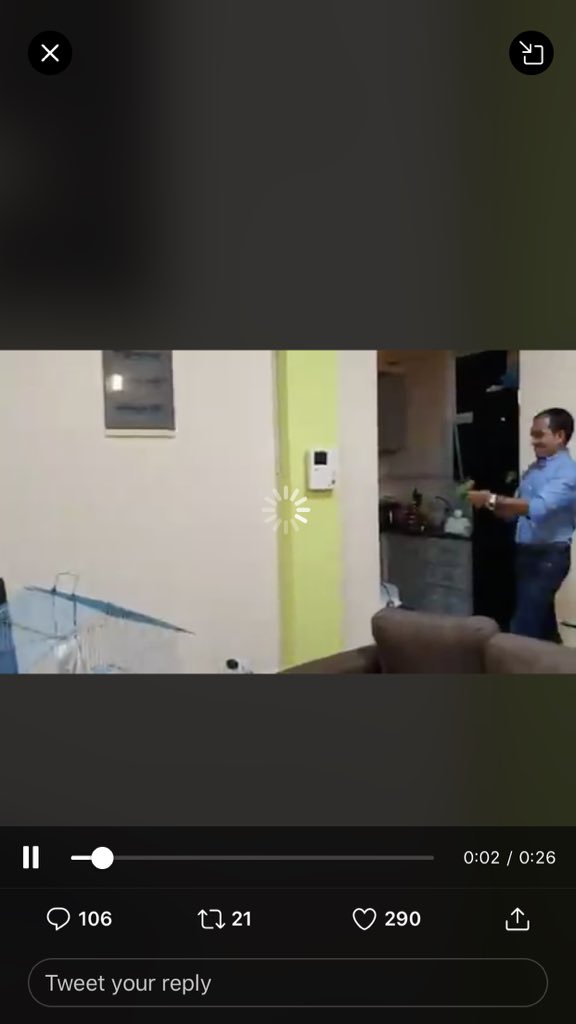 naanee14's tweet photo. @maleehjamal 🤣 https://t.co/IGlGYEHAG2