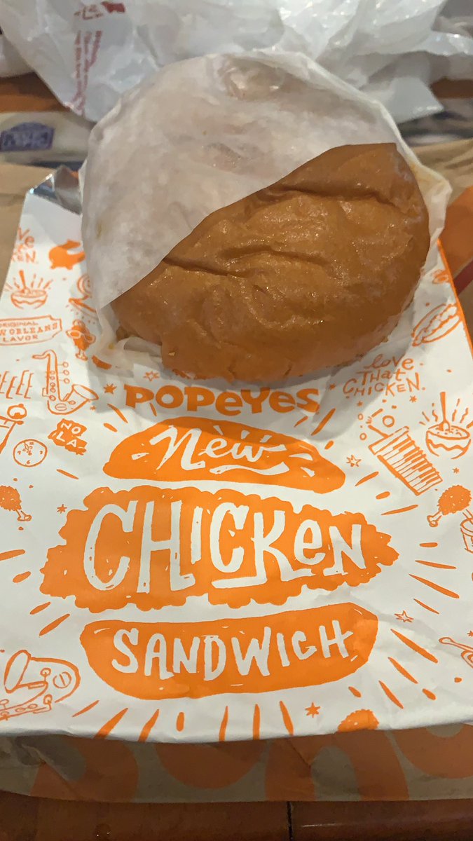 bombdotcom14's tweet photo. @matthartrf @PopeyesCA Having one for you, man. 🍗 #PopeyesSandwichList #londonontario https://t.co/yCw6CUtMZ1