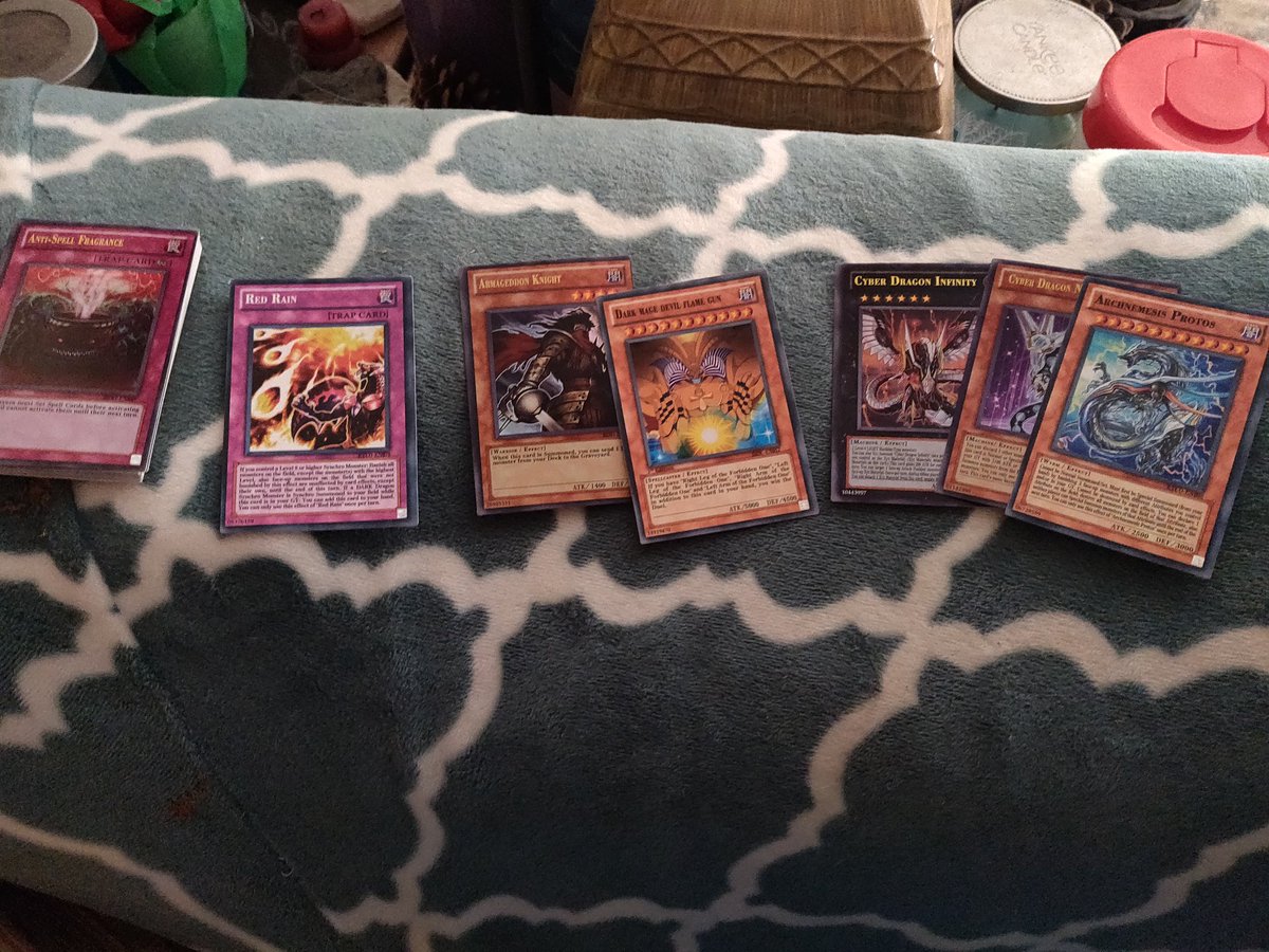 RedWolfrDog's tweet photo. So for my birthday, my Dad bought my 4 packs of #Eternitycode from @WishShopping it came a month late but the laughs we're worth it, I love you Dad <3
#yugioh #fakecards #birthday https://t.co/moMDQ5COnB