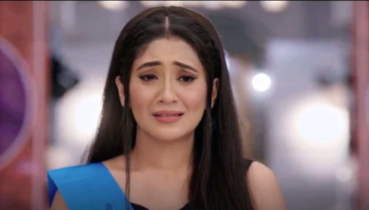 Priyanka3291's tweet photo. @shivangijoshi10 u deserve an applause for today EP.d way u portray N emotions hurt, pain &amp; guilt everything was perfect.l really loved her emotional scenes today she made us cry when waiting for k wish,writing on mirror,diappoimentwhen k said it was for M #ShivangiJoshi  #yrkkh https://t.co/FbRZ0kGaoj