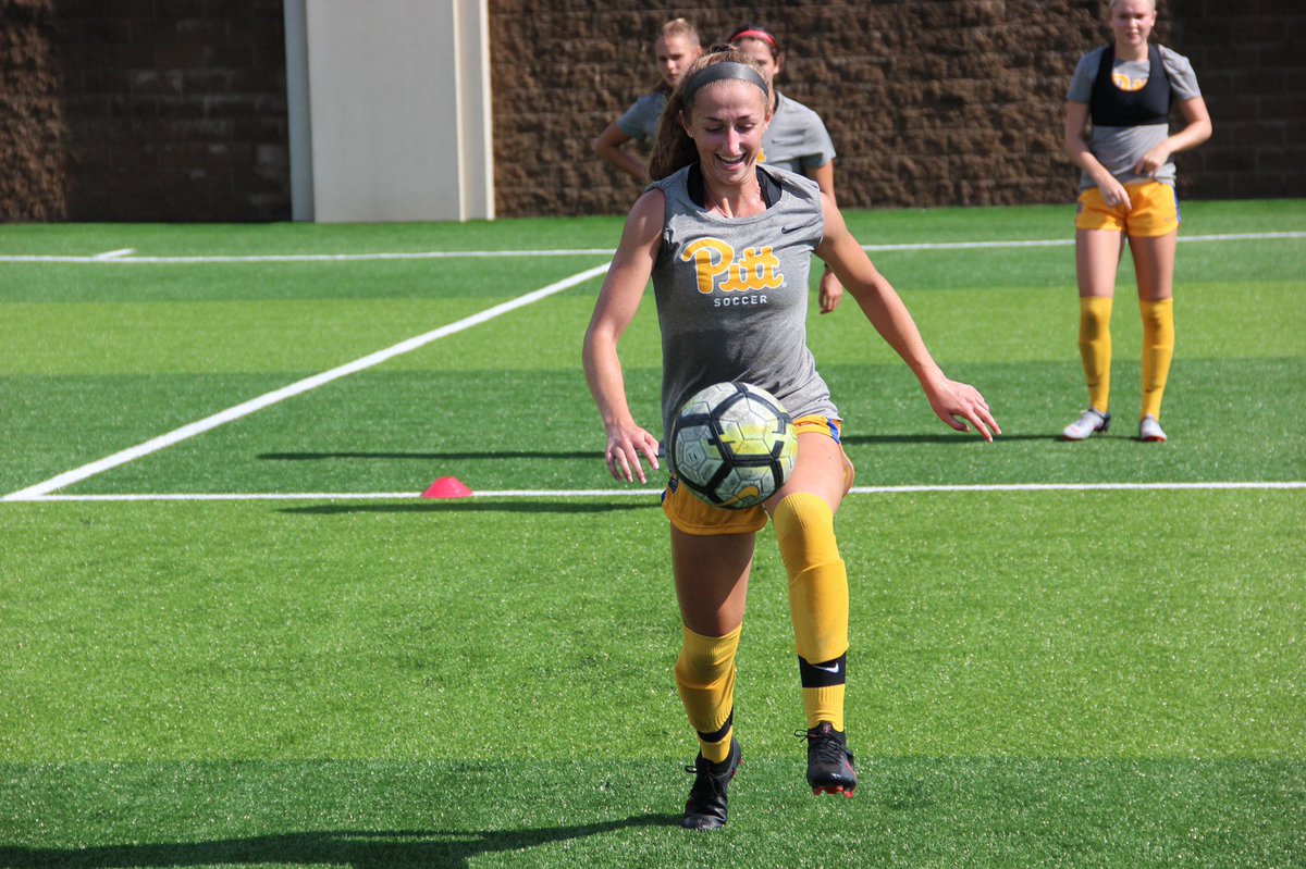 Pitt_WSOC's tweet photo. Fridays ➕ ⚽ = 😁
 
Enjoy the weekend everyone!
 
#H2P https://t.co/TQQllltBY1