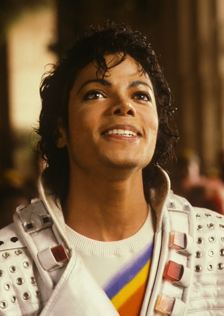 _bluegangsta's tweet photo. A talented man with the kindest heart and soul,who still inspires millions of people with his music
There are not enough words to describe the impact that he had on the whole world
Happy Birthday,our dear Michael❤️ We love and miss you so much

#HappyBirthdayMichaelJackson
#MJDAY https://t.co/j0PgHtcsum