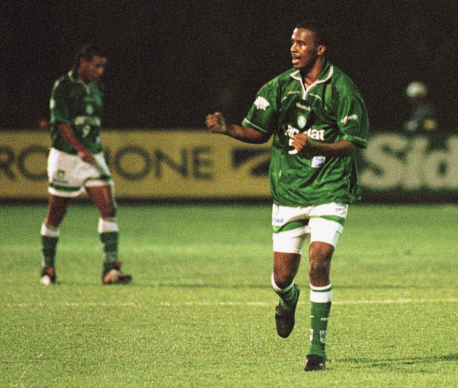 🎂🐷 Parabéns, Roque Júnior! 🇳🇬 - CONMEBOL Libertadores