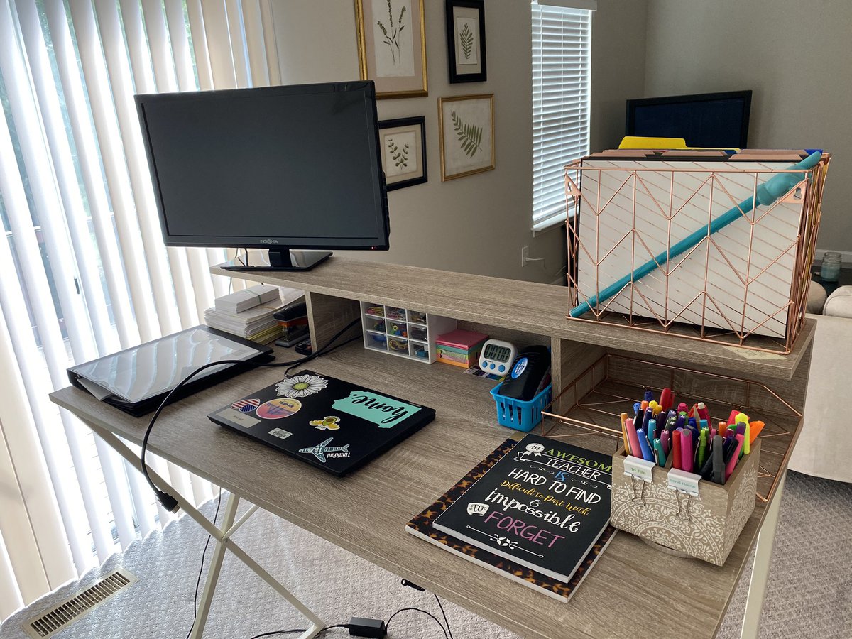 MsMacort's tweet photo. Still have to hang some classroom decorations, but we are well on our way to having a great school year! #piranhapride @WaxpoolES https://t.co/pNDI9GS61V