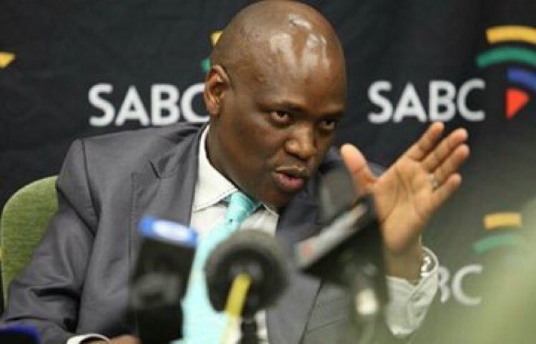 LAChuene's tweet photo. Oooow I was wondering which boy of the Khoza would fall for the new girls. Question answered!#TheQueenMzansi https://t.co/MrUbq0b1Ec
