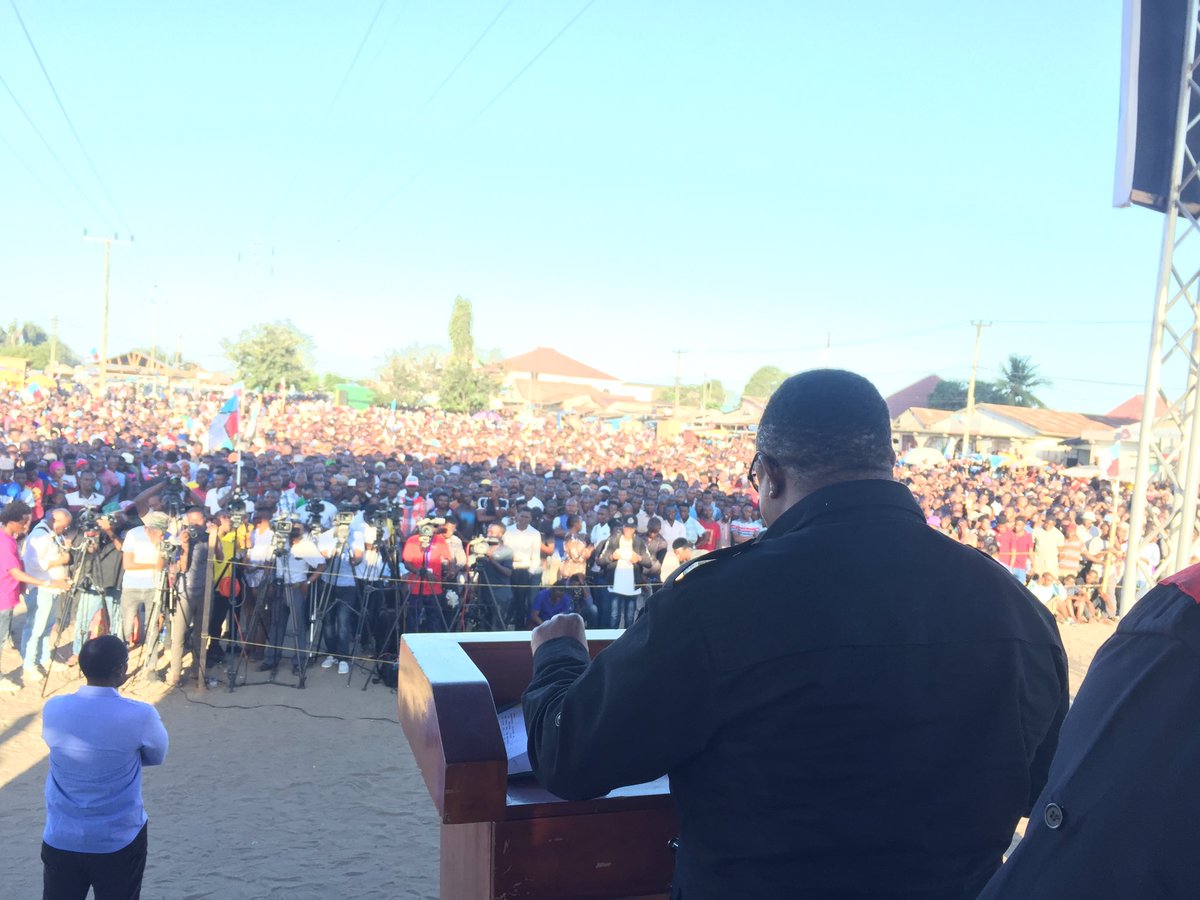 TunduALissu's tweet photo. Kuanzia kesho tutafanya maandamano ya amani nchi nzima, kuweka msimamo wetu kwa Tume ya Uchaguzi kurudisha wagombea wetu wote wa vyama vya upinzani walioenguliwa kwa sababu hizi za hovyo, tena kuwarudisha bila masharti yoyote! 

#SasaBasi #NguvuYaUmma #NiYeye2020 #TunduLissu2020 https://t.co/DV1sVElDeF