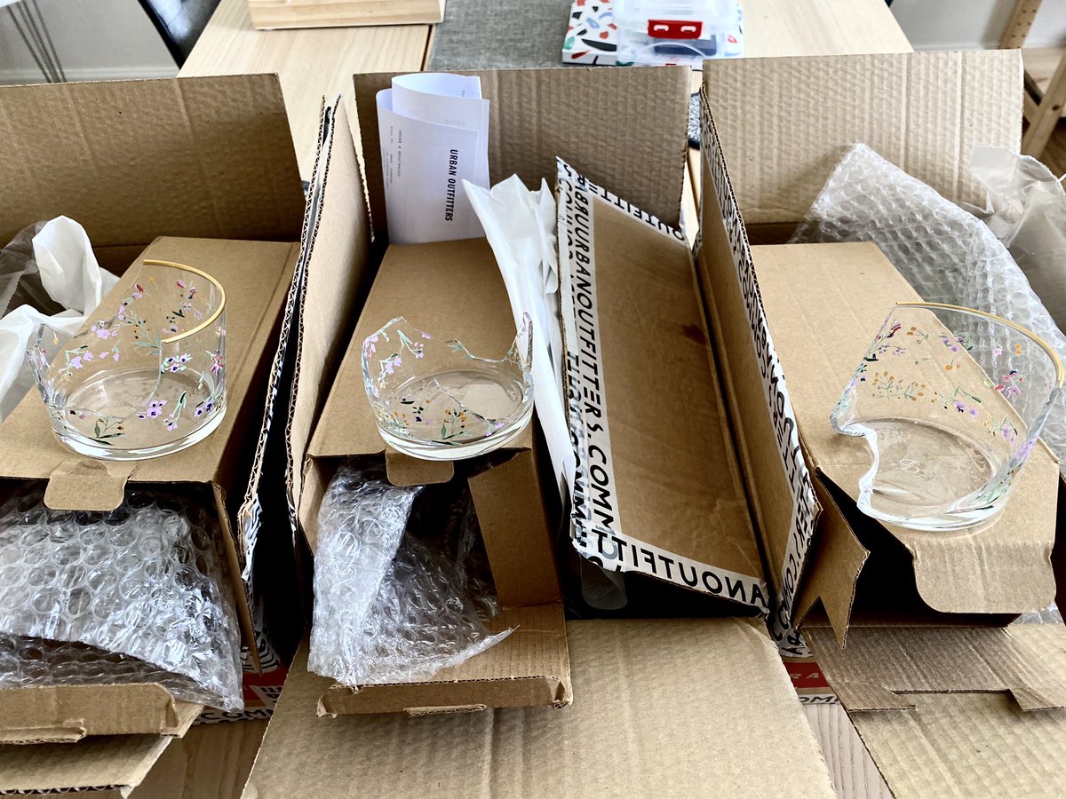 straymuffin's tweet photo. @uoeurope 3 times now my order has arrived smashed. If you’re sending a replacement after I’ve advised my order was smashed in transit due to inadequate packaging, would it not make sense to package it better? 🙄 https://t.co/mbkdlAL7Ug