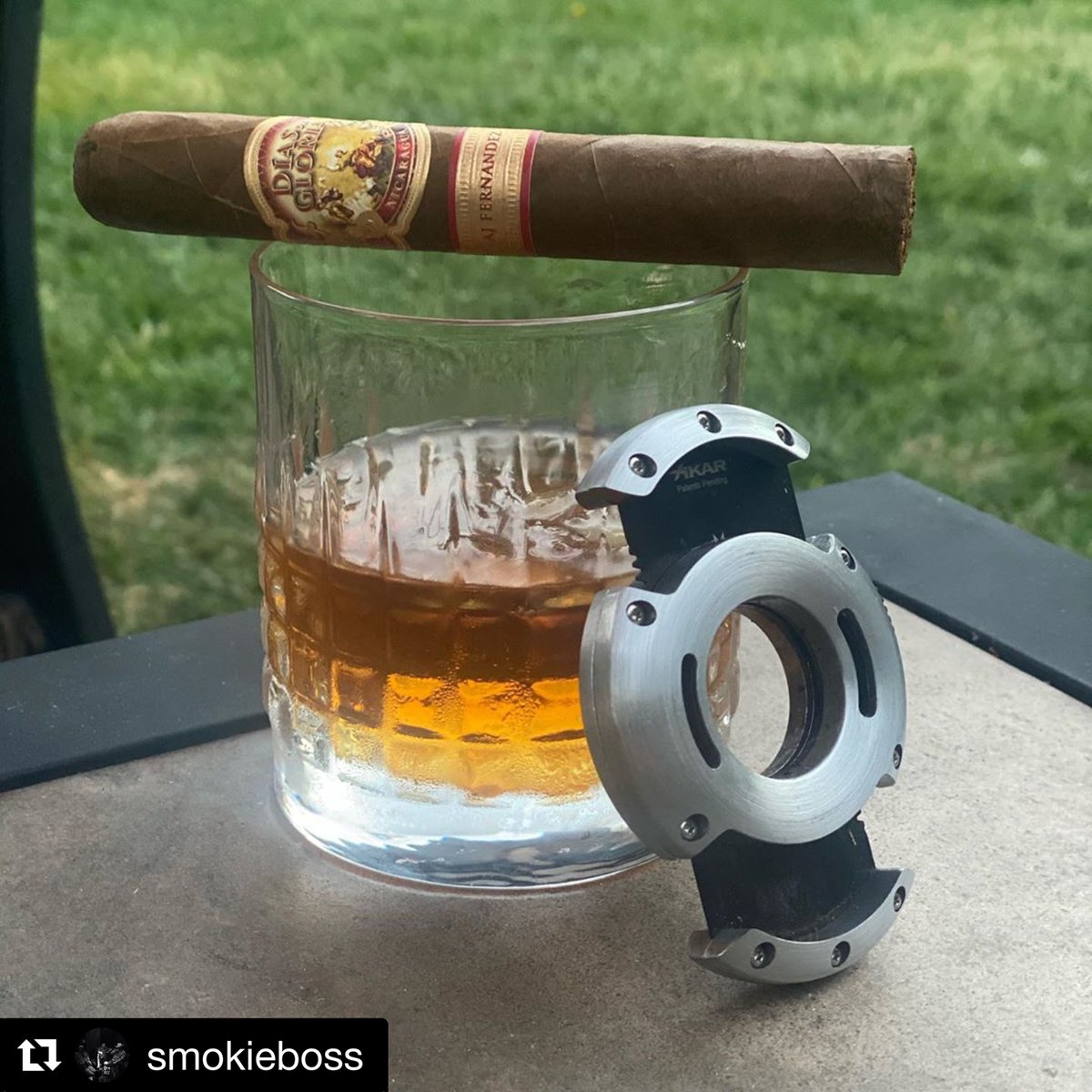 XIKARinc's tweet photo. #Repost @smokieboss
γ»γ»γ»
Happy Friday to all my BOTL and SOTL. Enjoy π¨ #fernandezfriday #barrelburners #cigarlife #TGIF #smokieboss #xikarnation #botl #xikarforlife #xikar #whiskey #scotch #bourbon https://t.co/H5nuQRwx0i