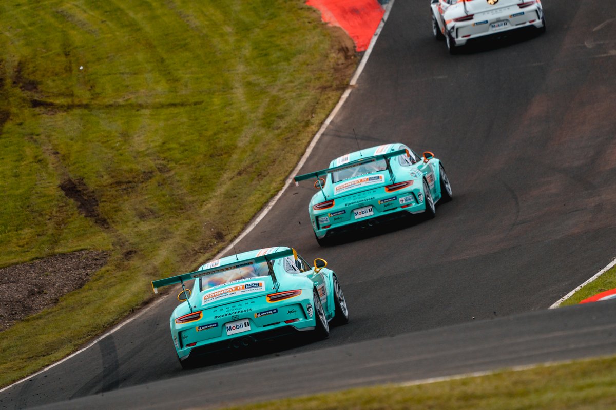 Formation flying with Aaron Mason at <a href="/krcircuit/">Knockhill Circuit</a>.

It's a✅ in the complete column for <a href="/PorscheRacesGB/">PorscheRacesGB</a>  practice, with a lot of experience gained.

The focus shifts to the weekend and here's the timetable ⏰⬇️

Quali -> 2.50 (Sat)
R1 -> 9.40 (Sun)
R2 -> 15.20 (Sun)

<a href="/Brookspeed/">Brookspeed</a>