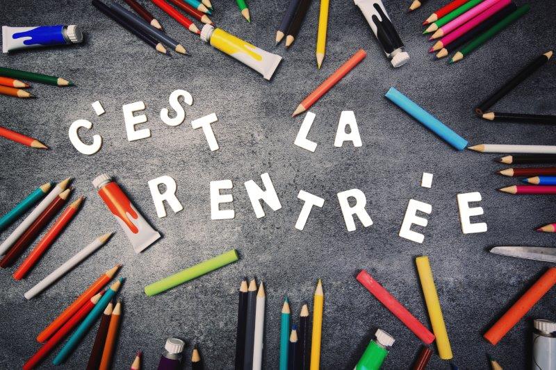 Demain c’est la #rentree2020, protocole sanitaire, bourses, calendrier des vacances, retrouvez les essentiels de celle-ci dans notre dossier spécial > bit.ly/3jonpZ7