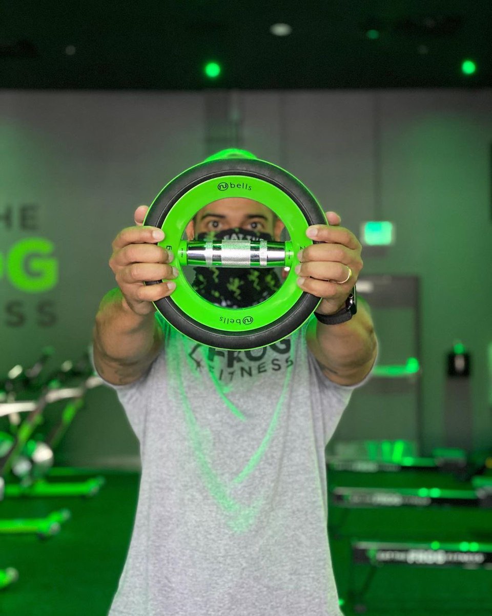 ⠀
Eyes on the prize 👀💪🏽💚⠀
⠀
Repost from <a href="/adamcaratini/">adam caratini</a> 🤩⠀

#nubells #FridayMotivation #fridayfitness #fridayworkout #FitnessMotivation #liftingweights