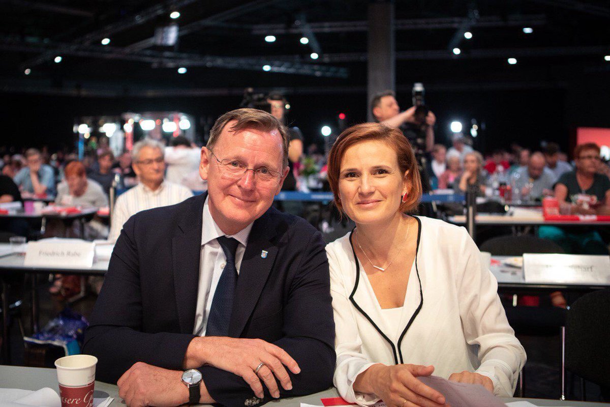 bodoramelow's tweet photo. Liebe @katjakipping ich wollte Dir heute einfach mal von ganzem Herzen Danken! In schwierigen Zeiten hast Du Verantwortung übernommen und ich habe mich von Dir immer gut unterstützt gefühlt! DANKE! https://t.co/Jt2py4GtcE